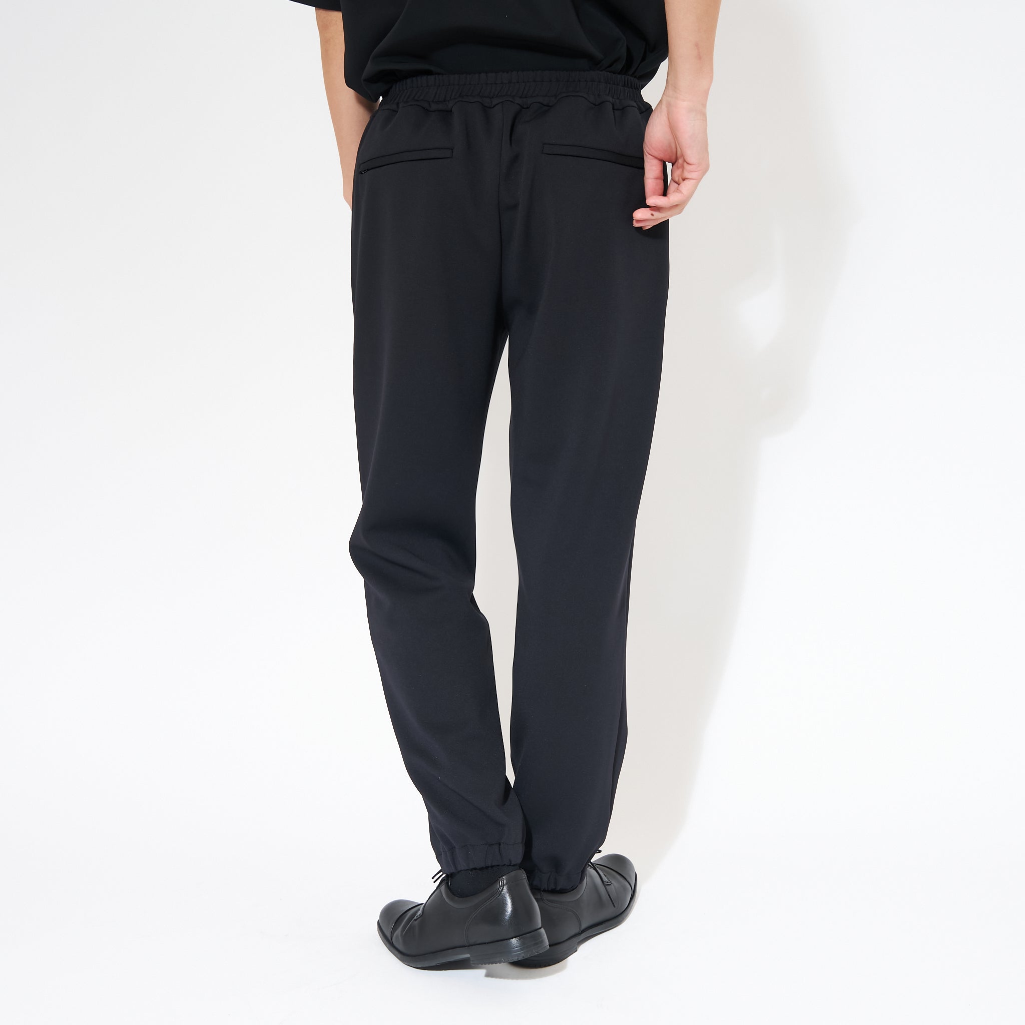 テーパードパンツ（セットアップ可）