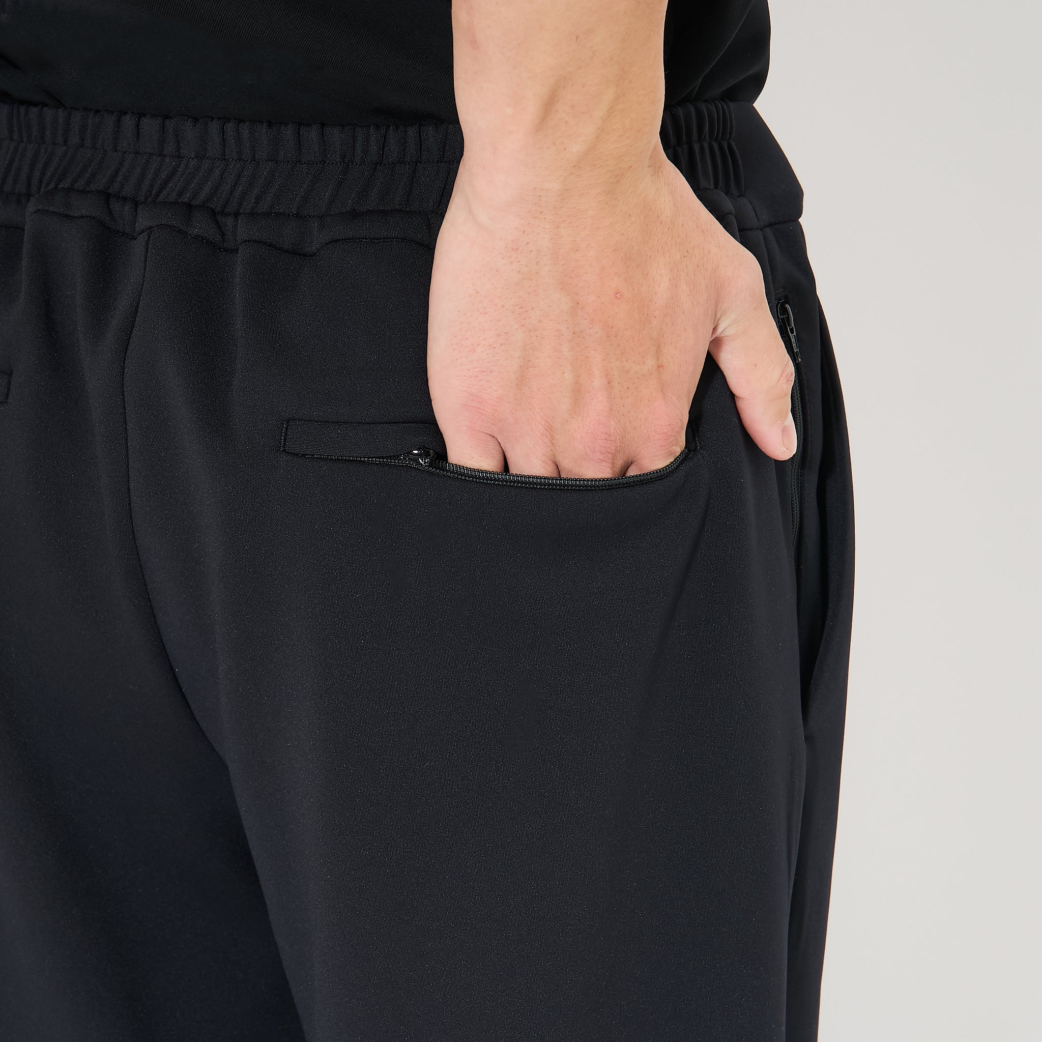 テーパードパンツ（セットアップ可）