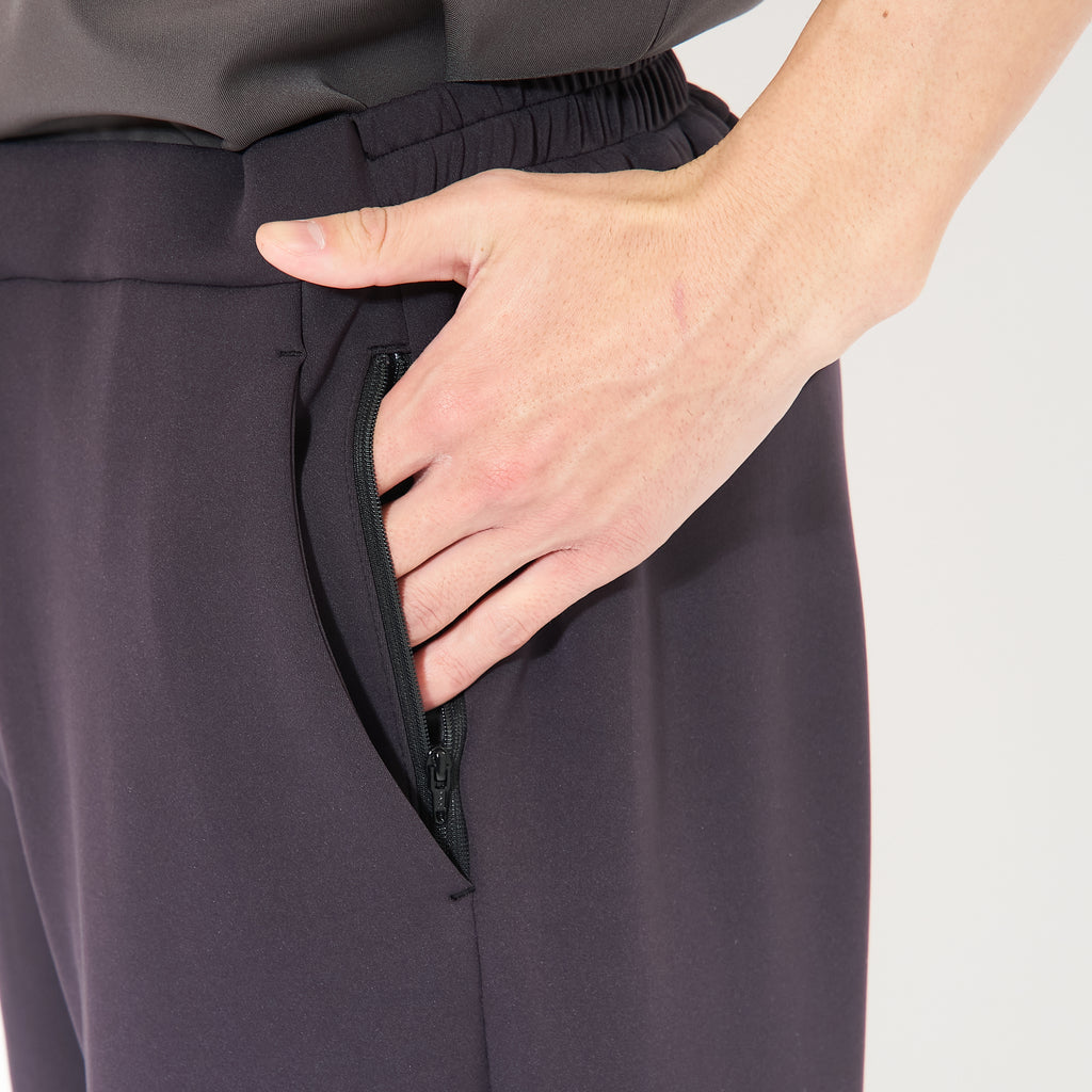 テーパードパンツ（セットアップ可）