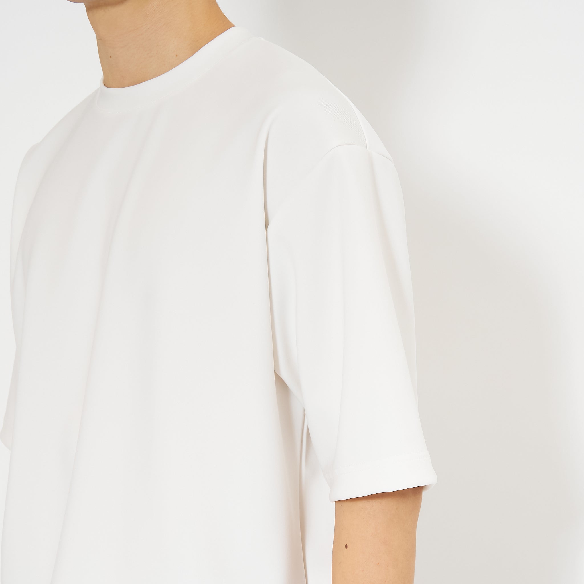 シルエットTシャツ