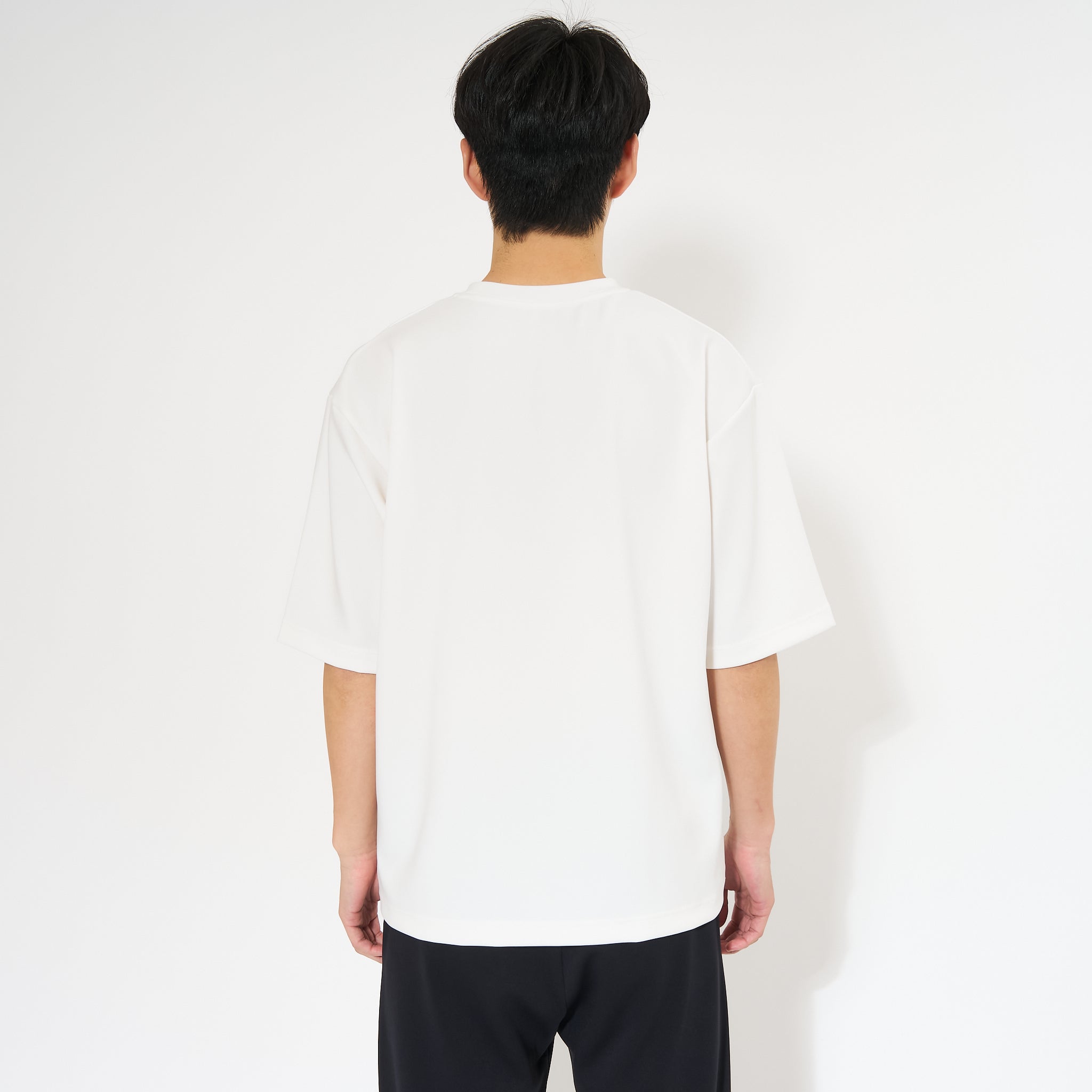 シルエットTシャツ