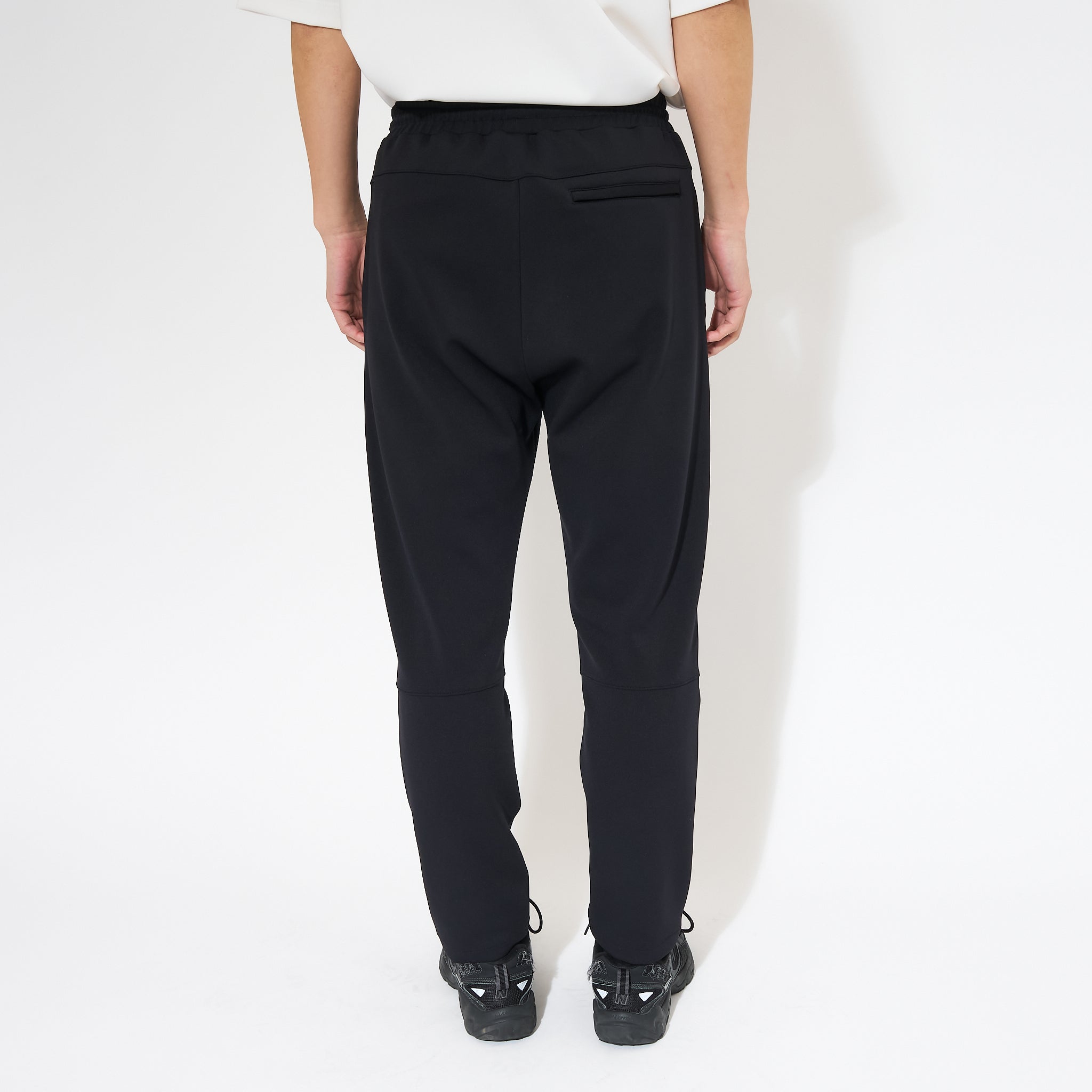 ジョガーパンツ