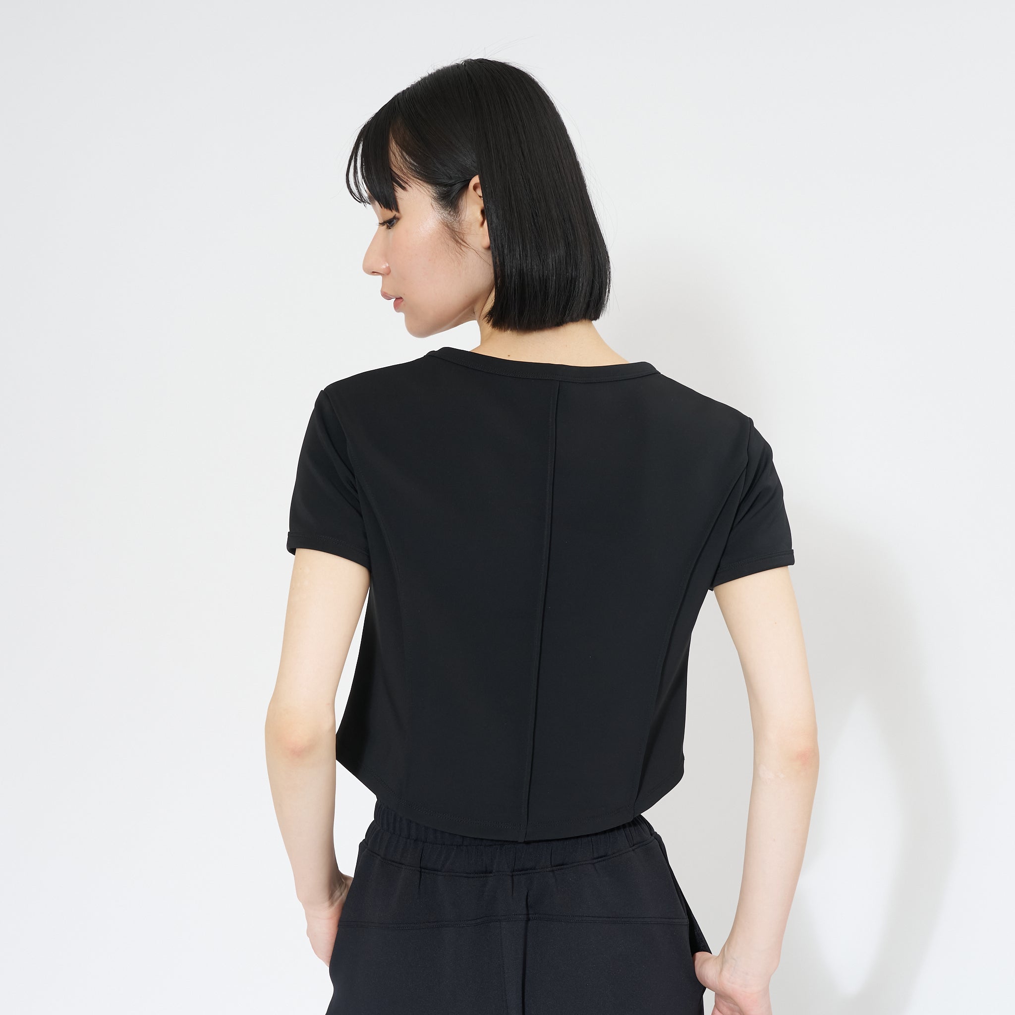 ラインクロップド Tシャツ