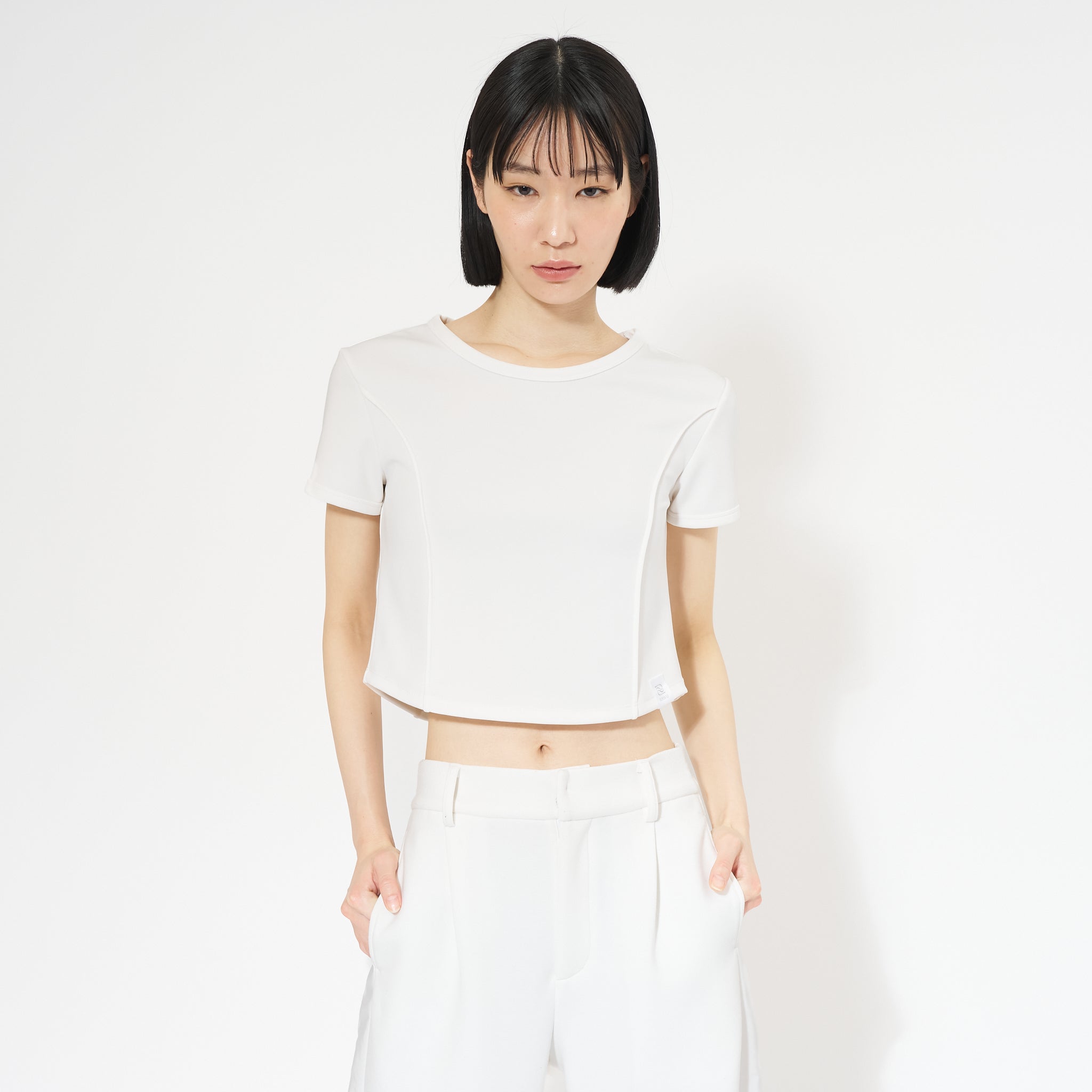 ラインクロップド Tシャツ